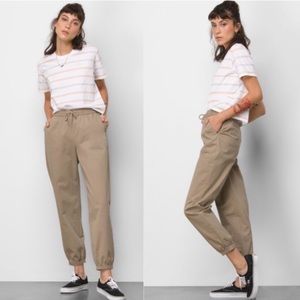 VANS Khaki Women’s Chamber Jogger Pants. Size Large